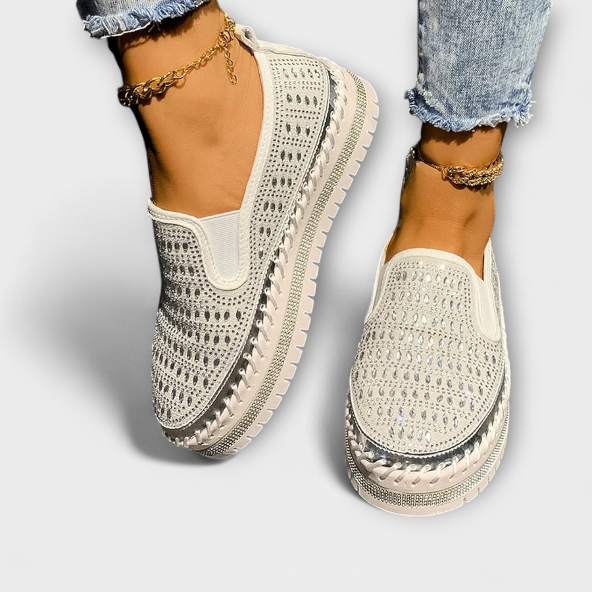 Thalia | Slip-on med perforert glamdesign